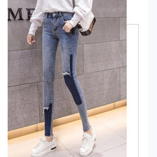 Load image into Gallery viewer, Splicing Color Pencil Jean